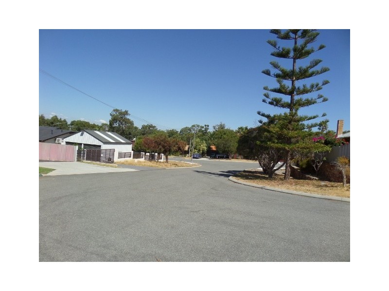 2A DAVIS PLACE, Hamersley WA 6022