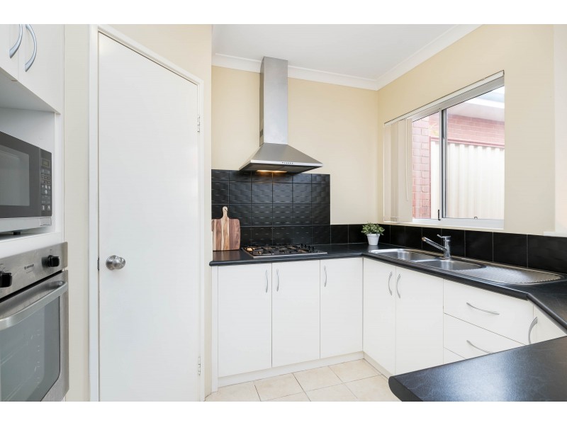 6/25 Siderno Rise, Hocking WA 6065