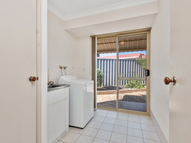 6b Dunbar Close, Kingsley WA 6026