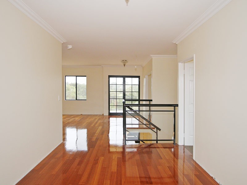 116  Golf Links Drive, Carramar WA 6031