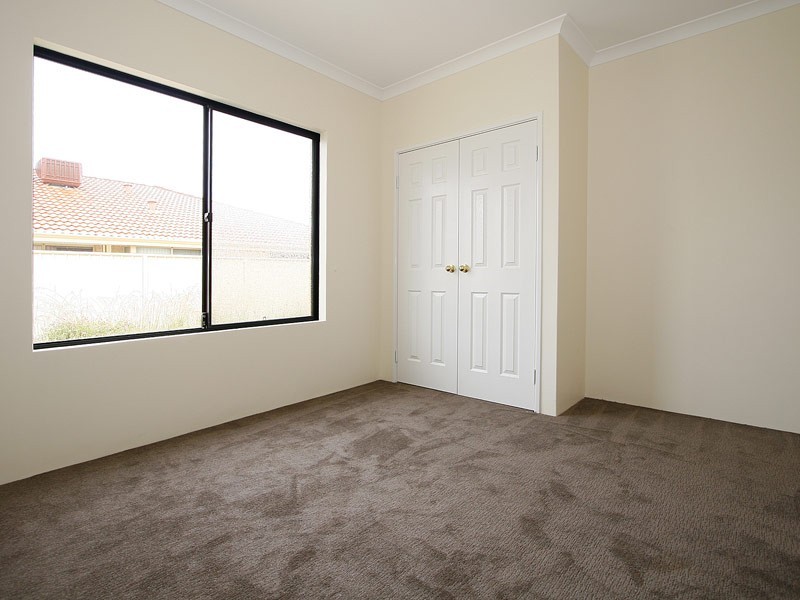 116  Golf Links Drive, Carramar WA 6031