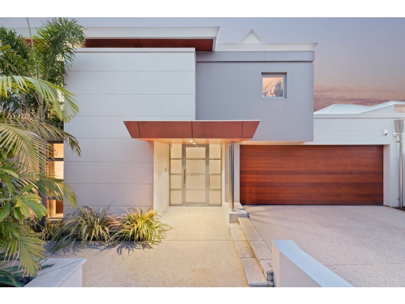 16 Mettam Street, Trigg WA 6029