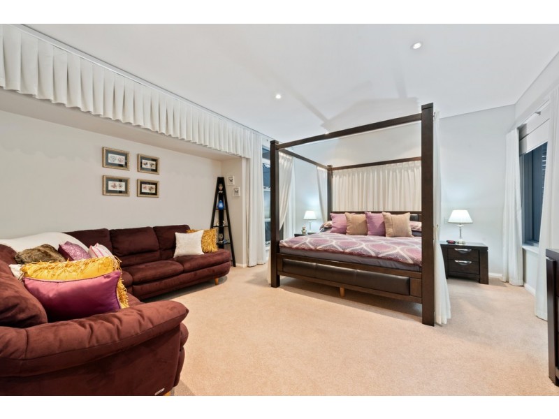 16 Mettam Street, Trigg WA 6029