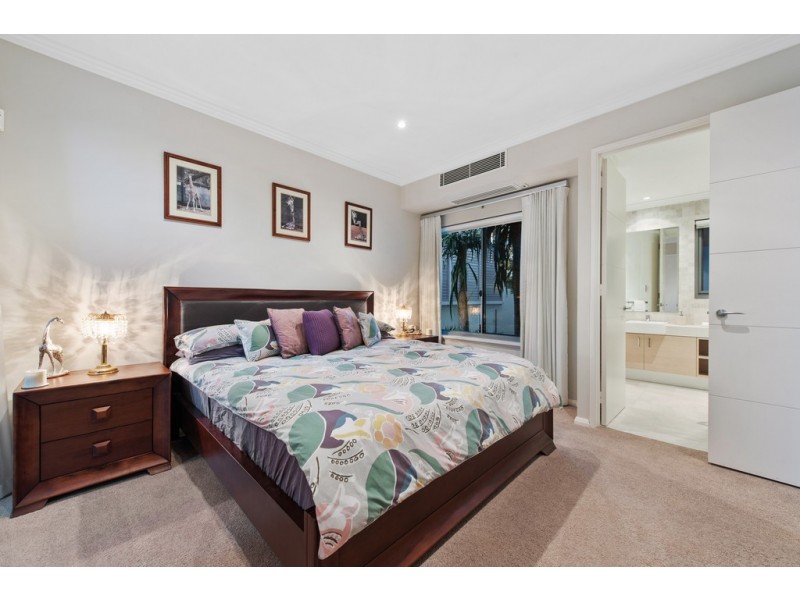 16 Mettam Street, Trigg WA 6029