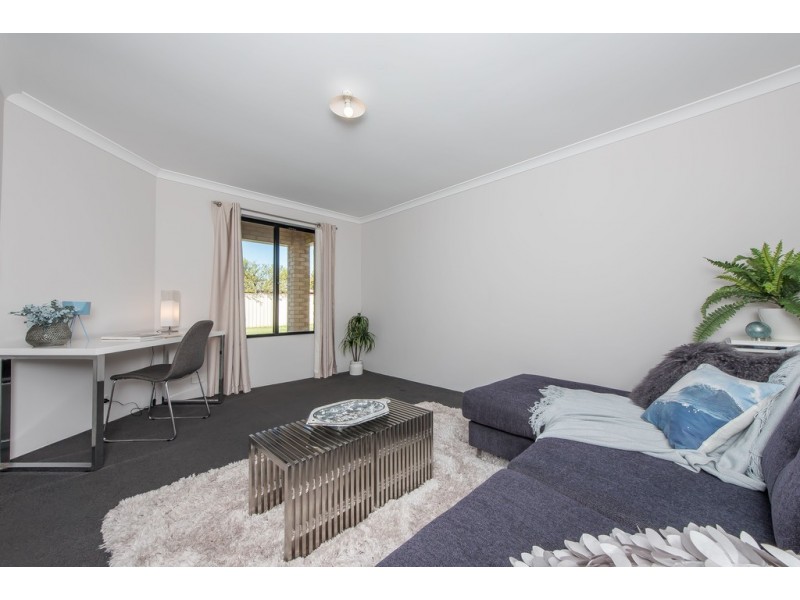 6 Golspie Place, Kinross WA 6028