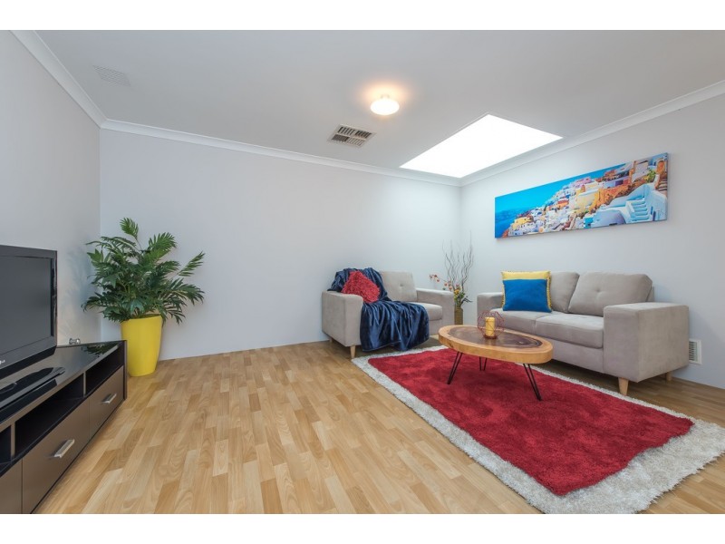 6 Golspie Place, Kinross WA 6028