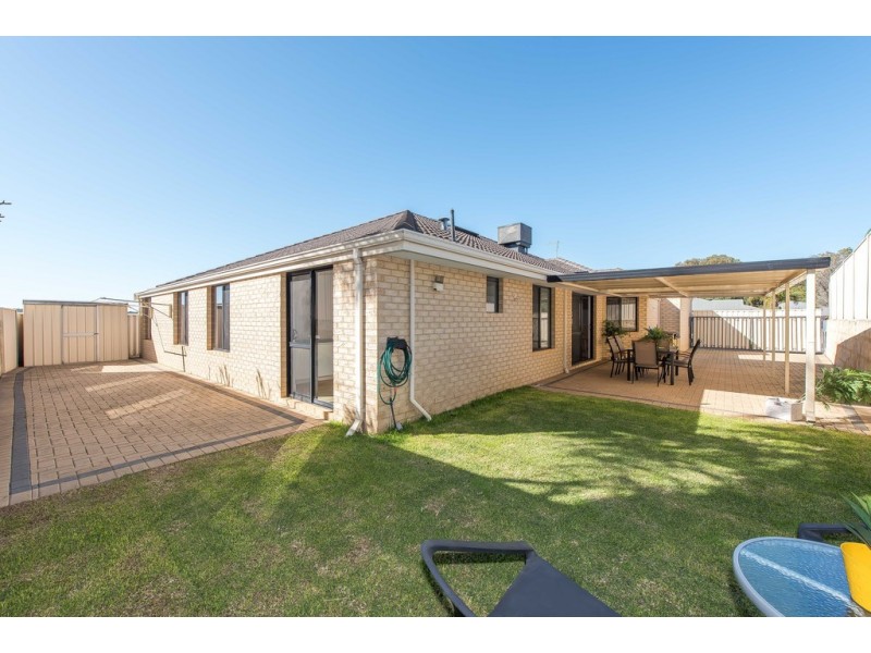 6 Golspie Place, Kinross WA 6028