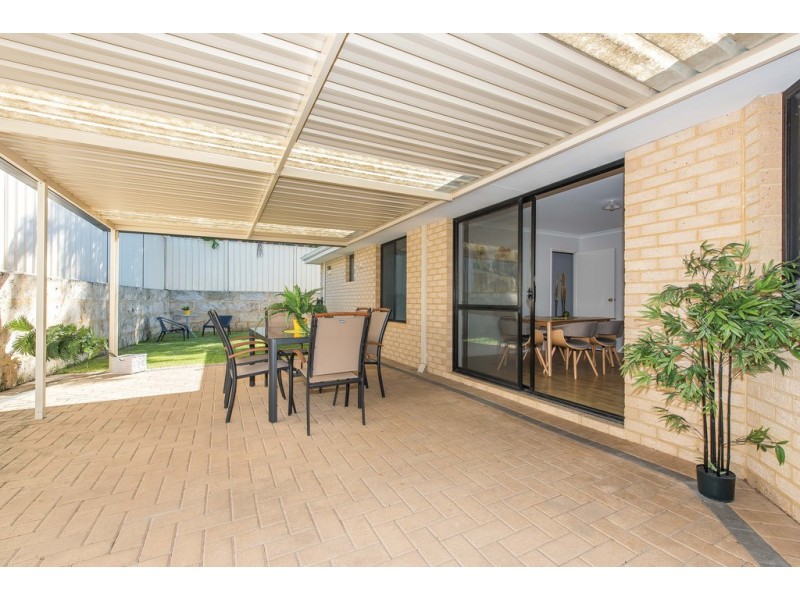 6 Golspie Place, Kinross WA 6028