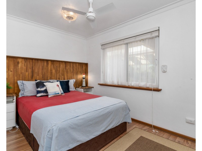 45 Bridgewater Drive, Kallaroo WA 6025