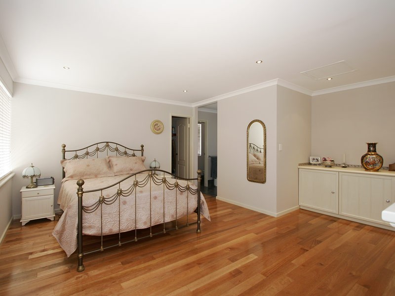 38 Boardwalk Blvd, Halls Head WA 6210