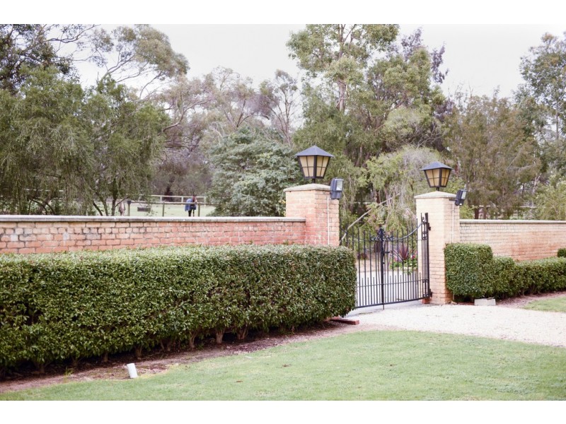 75 Potoroo Retreat, Gidgegannup WA 6083