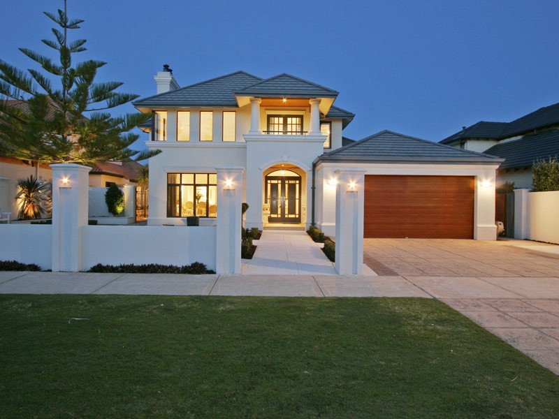 14 Amalfi Drive, Hillarys WA 6025