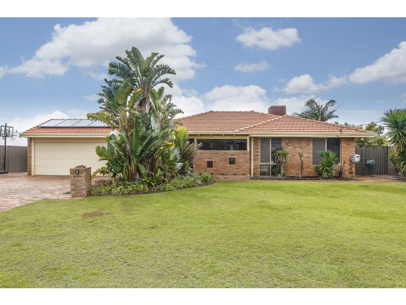 4 Aerolite Way, Beldon WA 6027