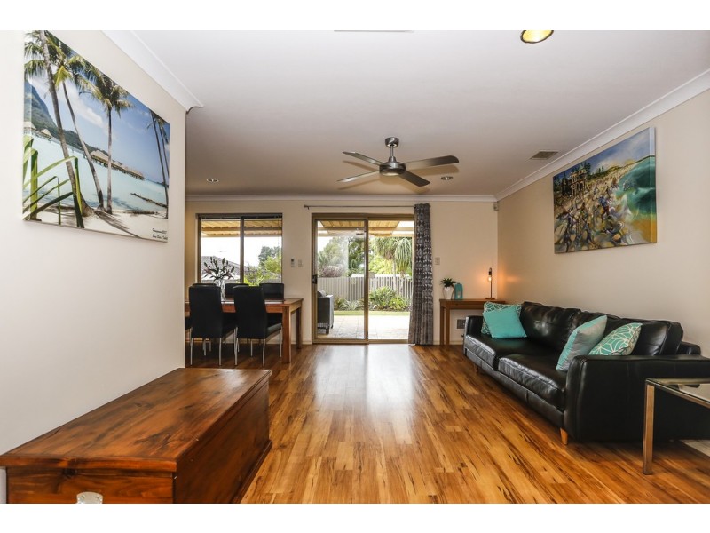 4 Aerolite Way, Beldon WA 6027