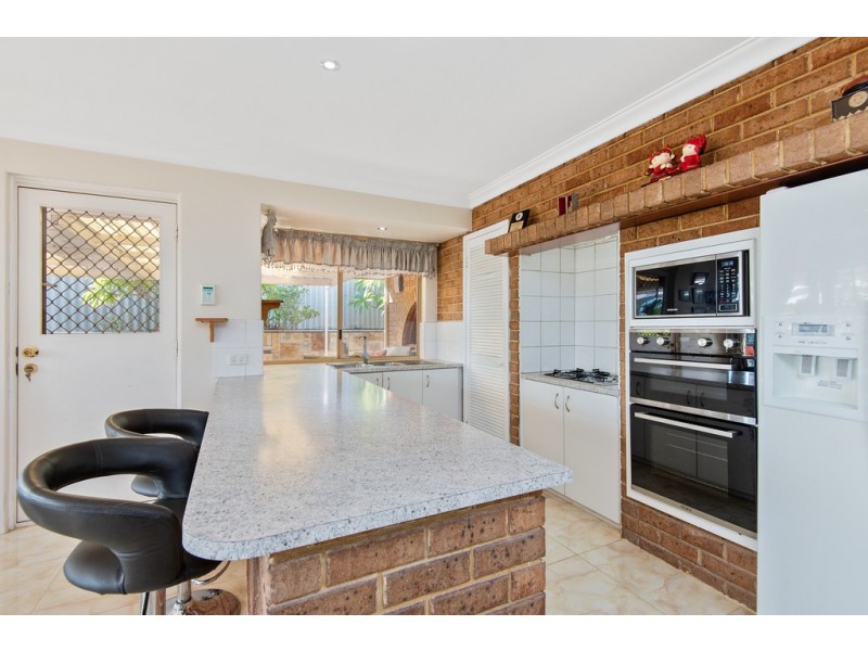 5 Hunt Lane, Kingsley WA 6026