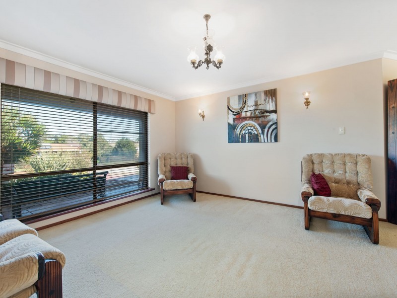 9 Benbullen Boulevard, Kingsley WA 6026