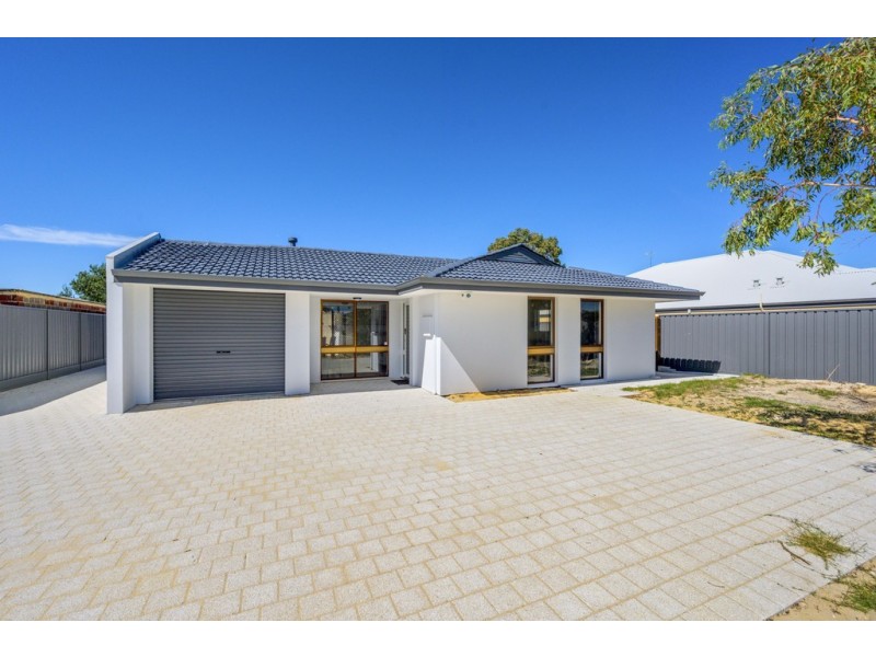 182 Bridgewater Drive, Kallaroo WA 6025