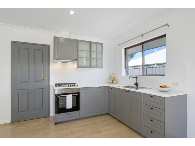 182 Bridgewater Drive, Kallaroo WA 6025