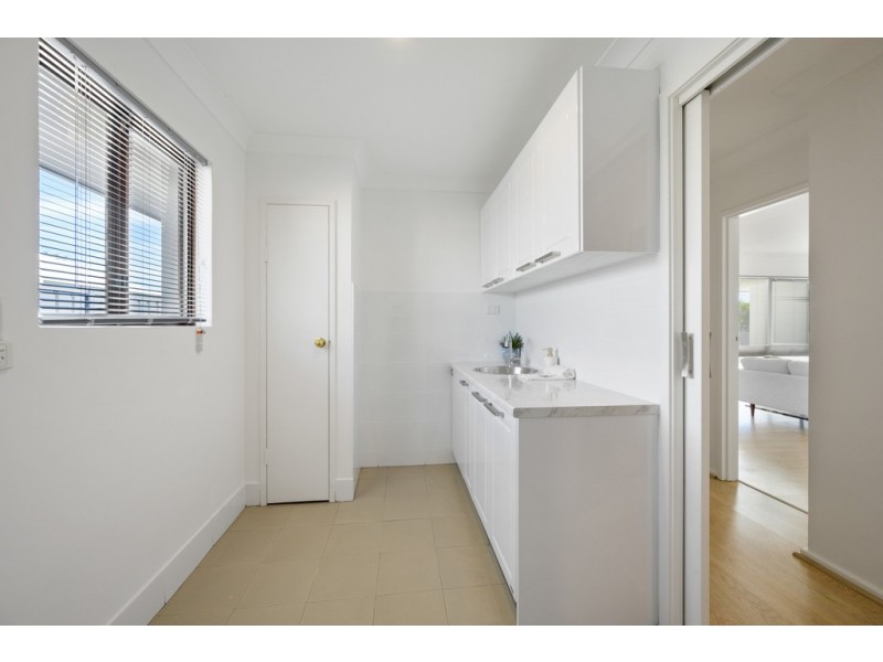 182 Bridgewater Drive, Kallaroo WA 6025