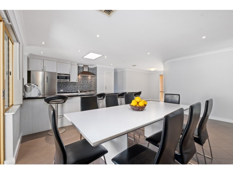 22 Dalmain Street, Kingsley WA 6026