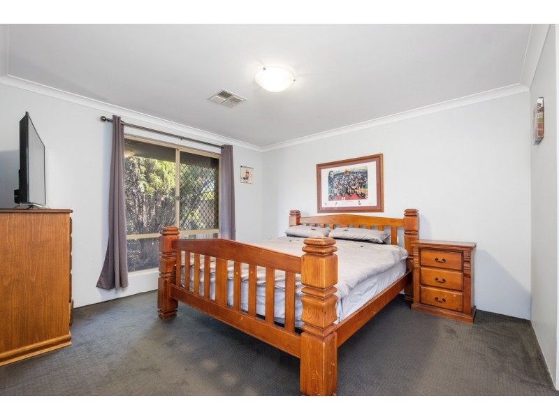 22 Dalmain Street, Kingsley WA 6026