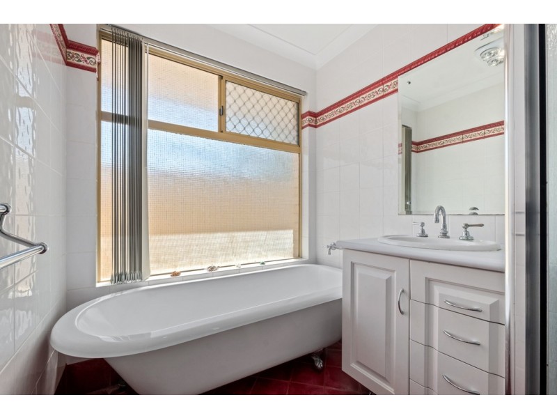 22 Dalmain Street, Kingsley WA 6026