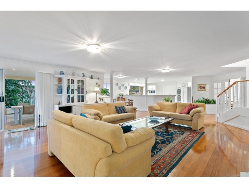 16 Volunteer Place, Ocean Reef WA 6027