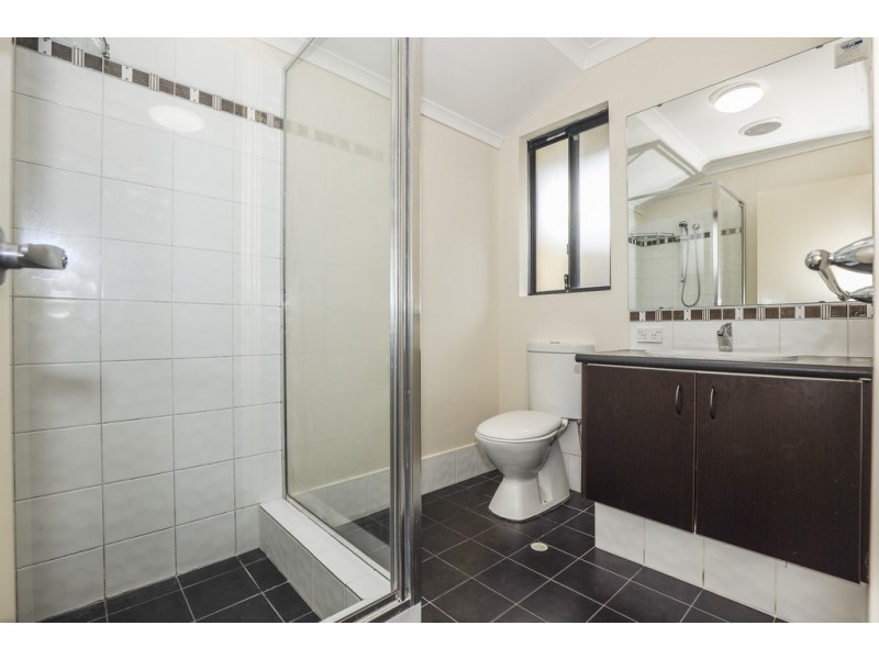 239A Huntriss Road, Doubleview WA 6018