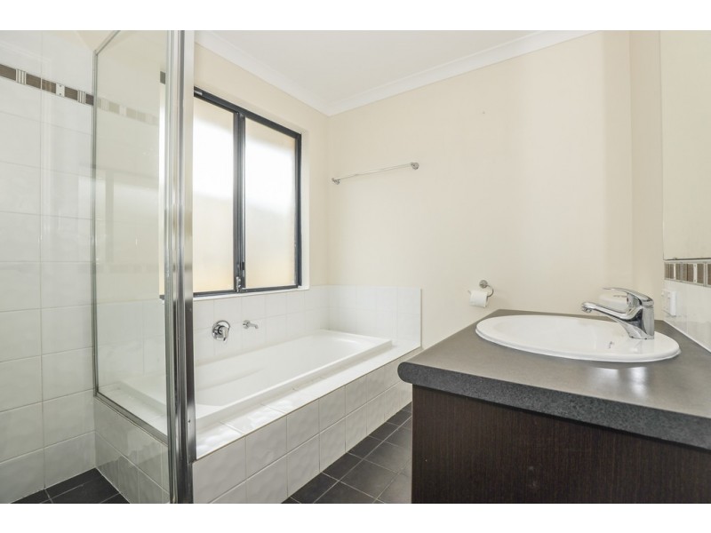 239A Huntriss Road, Doubleview WA 6018