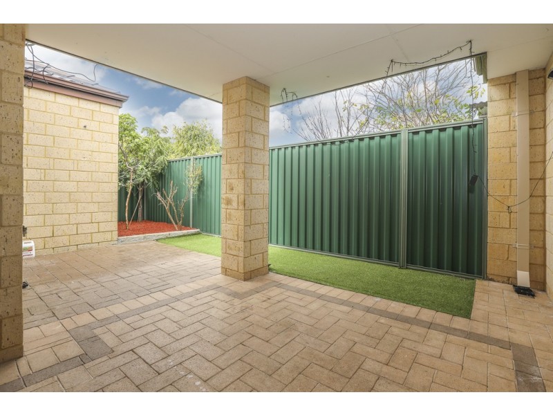 239A Huntriss Road, Doubleview WA 6018