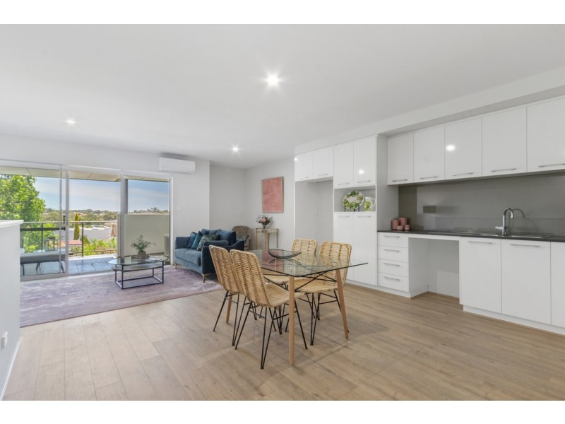 2 Ruthven Place, Duncraig WA 6023