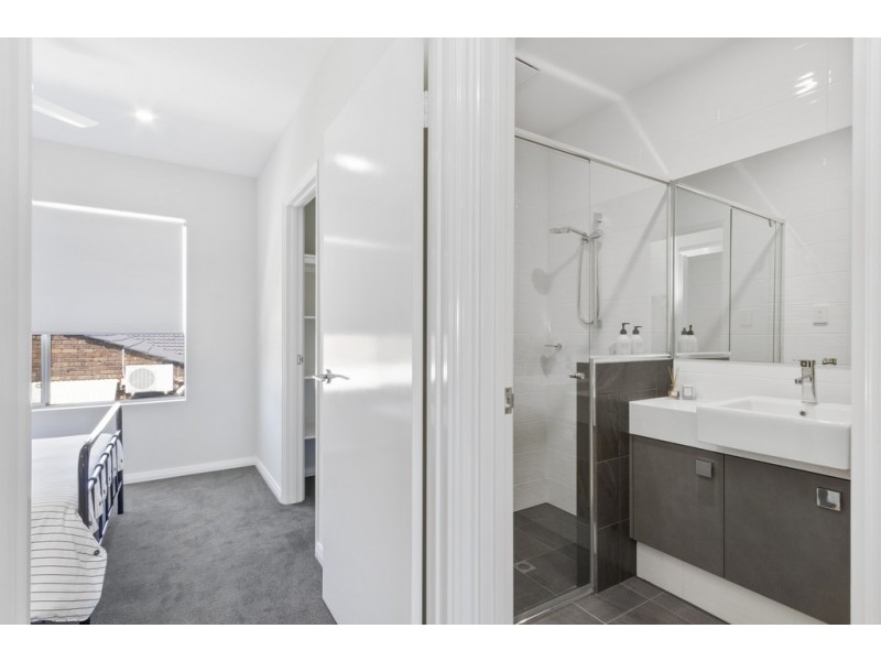 2 Ruthven Place, Duncraig WA 6023