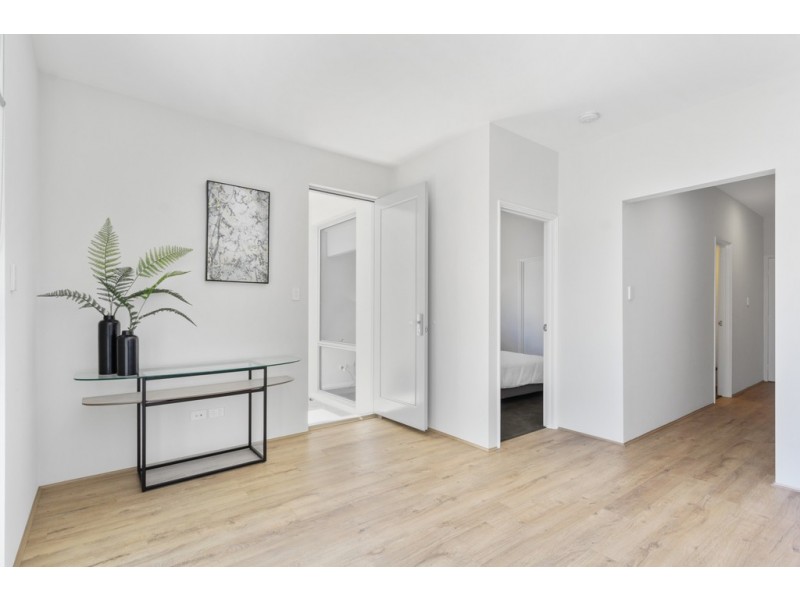 2 Ruthven Place, Duncraig WA 6023