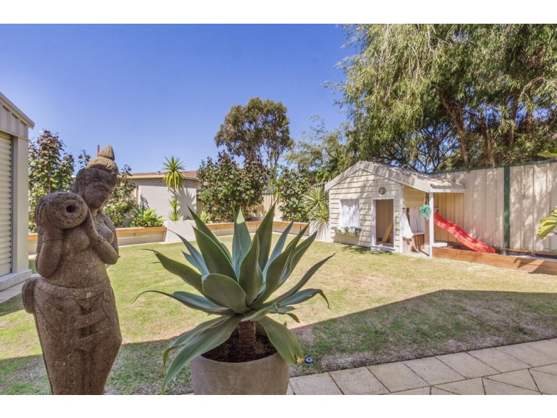 26 Angove Drive, Hillarys WA 6025