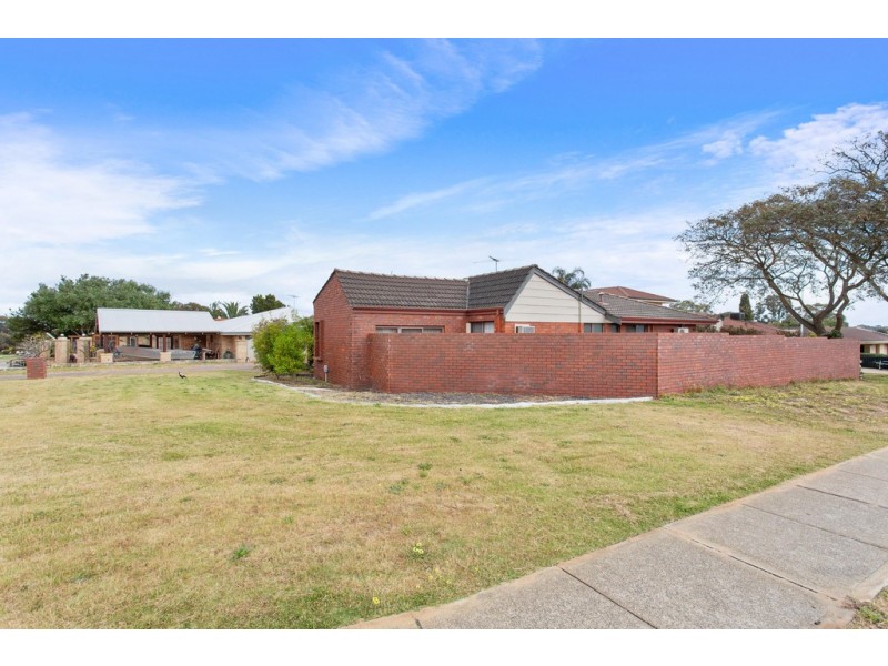 94 Wimbledon Drive, Kingsley WA 6026