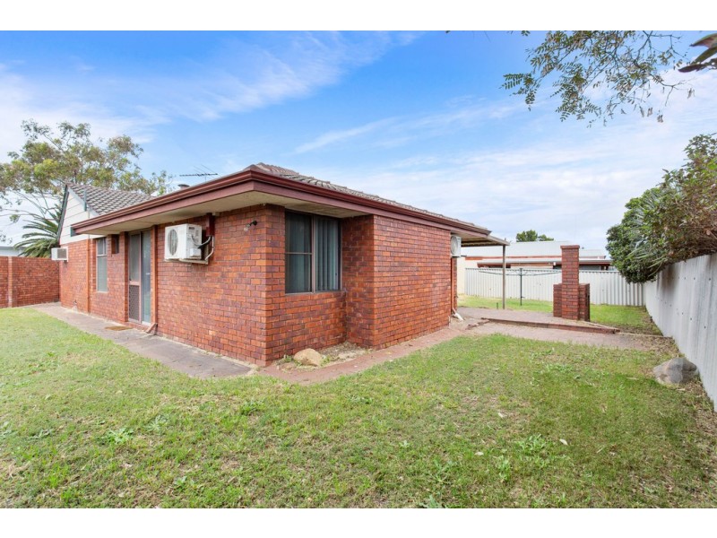 94 Wimbledon Drive, Kingsley WA 6026