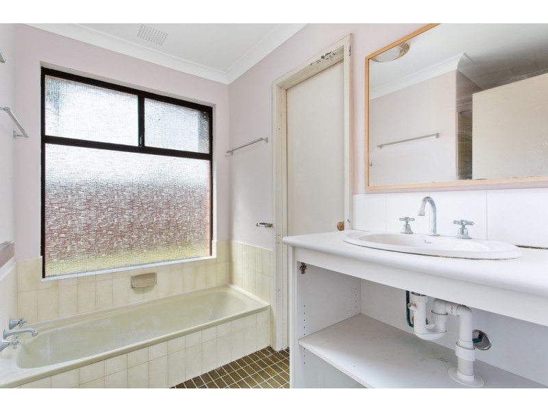 94 Wimbledon Drive, Kingsley WA 6026