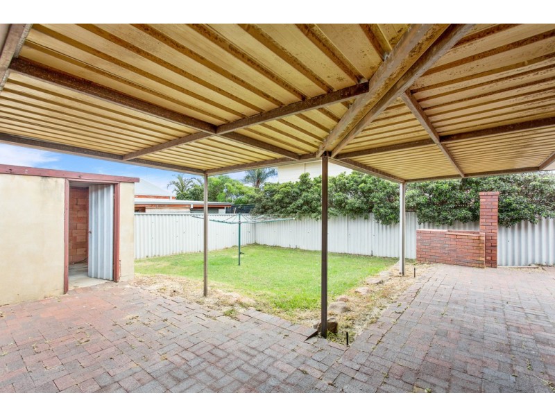 94 Wimbledon Drive, Kingsley WA 6026