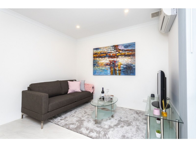 211A Holbeck Street, Doubleview WA 6018