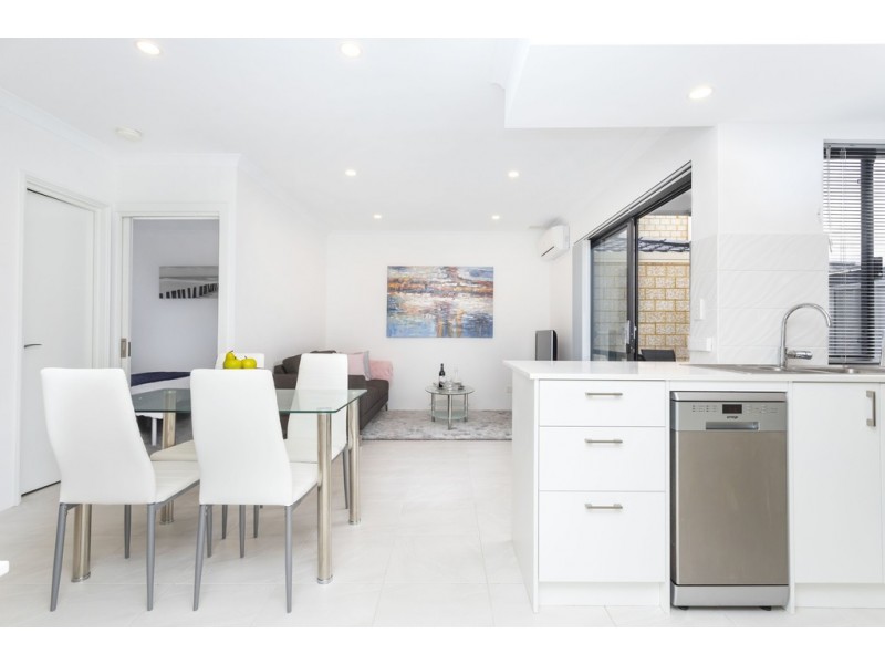 211A Holbeck Street, Doubleview WA 6018