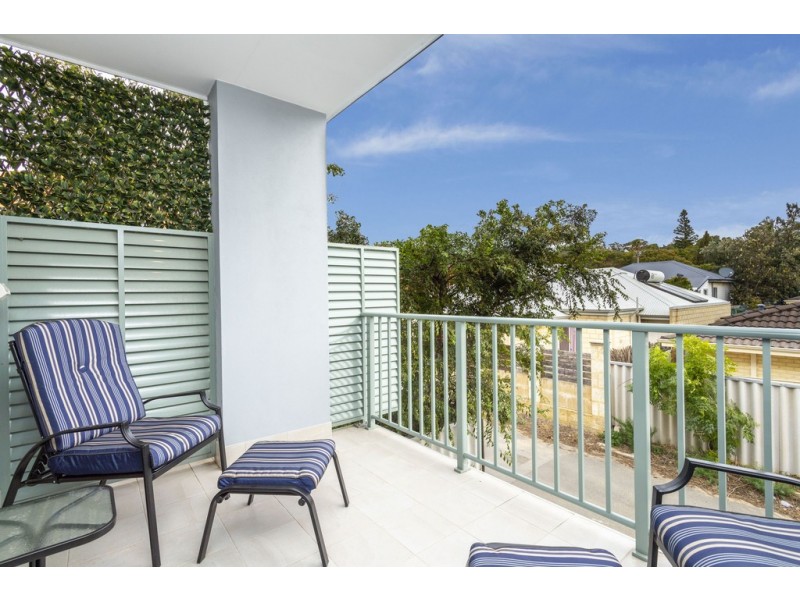 211A Holbeck Street, Doubleview WA 6018