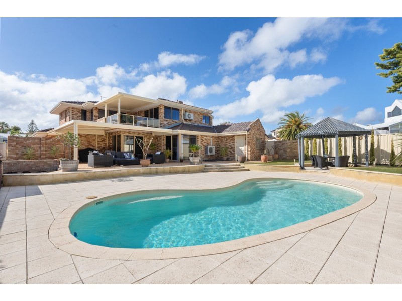 4 Artarmon Rise, Kallaroo WA 6025