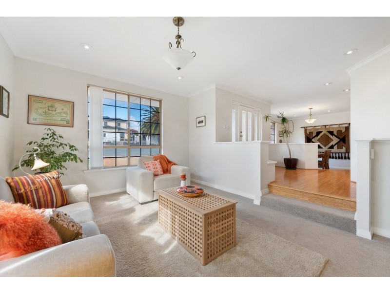 4 Artarmon Rise, Kallaroo WA 6025