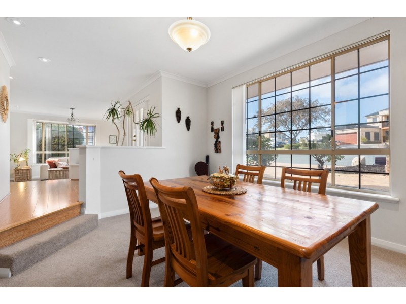 4 Artarmon Rise, Kallaroo WA 6025