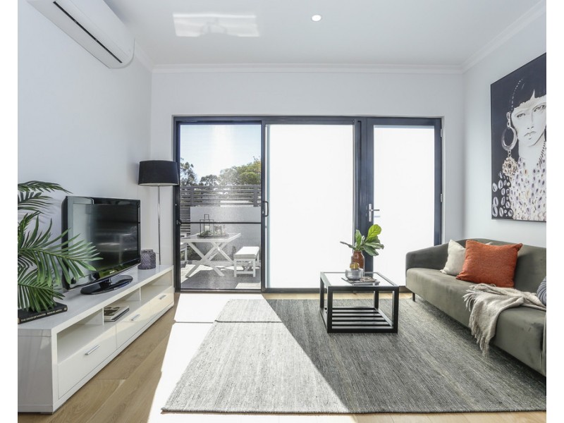 1/14 Ruthven Place, Duncraig WA 6023