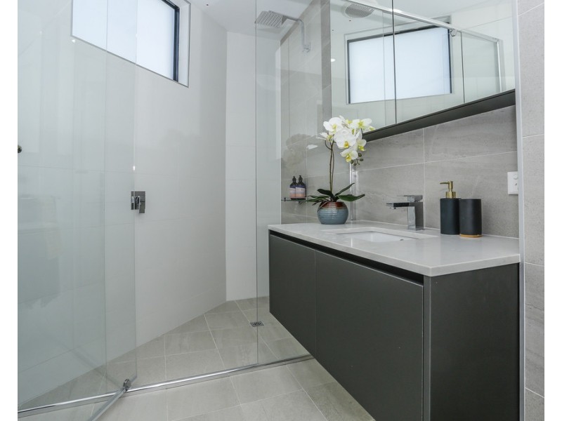 1/14 Ruthven Place, Duncraig WA 6023