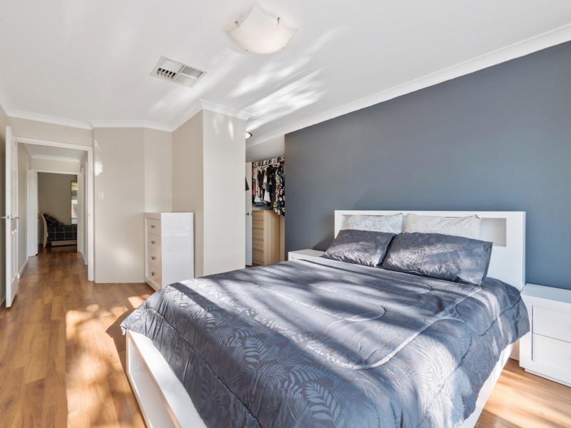 14 Burntoak Way, Kingsley WA 6026