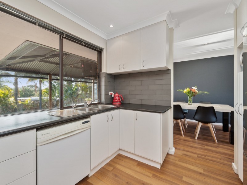 14 Burntoak Way, Kingsley WA 6026