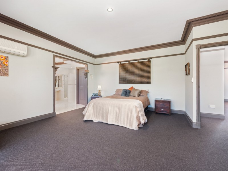 5 Waterston Gardens, Hillarys WA 6025