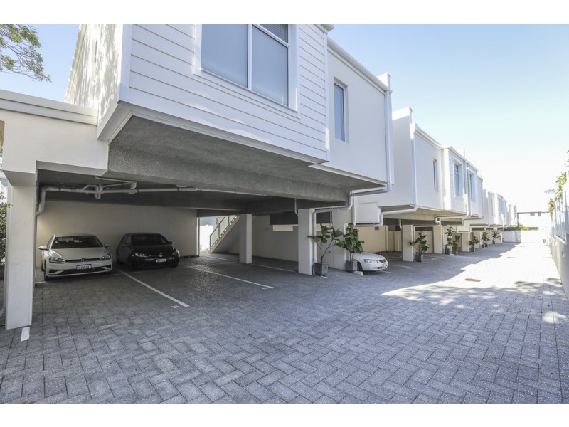 4/31 Connaught Street, West Leederville WA 6007